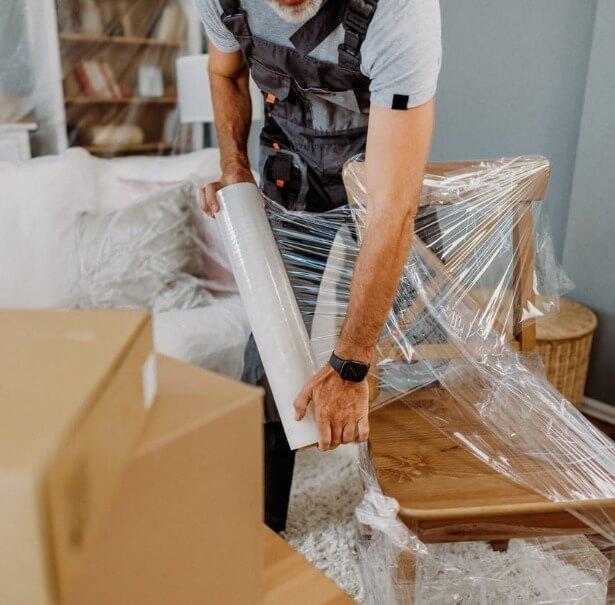 our packing and storage facilities allow for 24/7 access to your items